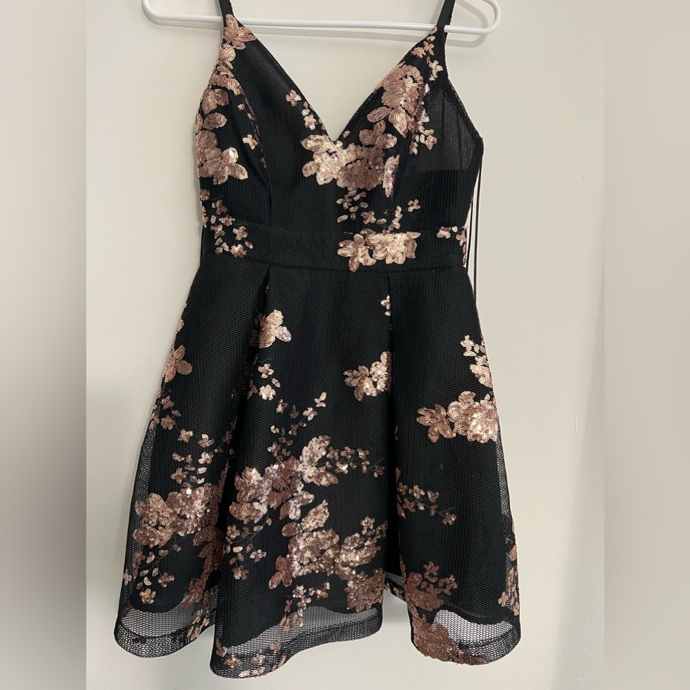 Fashion nova party dress
